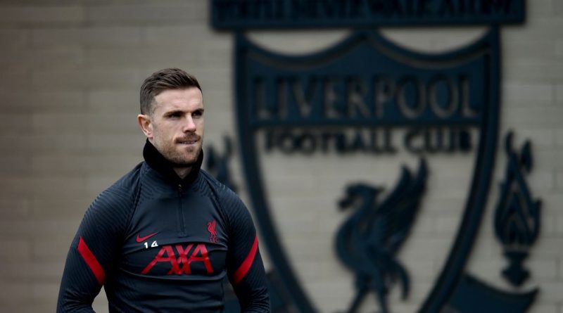 Ex-Liverpool team-mate predicts "loyal" Jordan Henderson would snub transfer