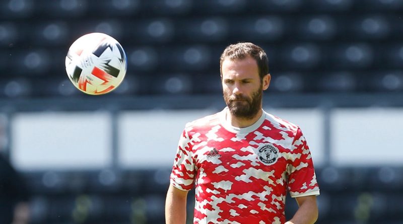 Mata 'offered new Man Utd role' which sheds fresh light on contract extension