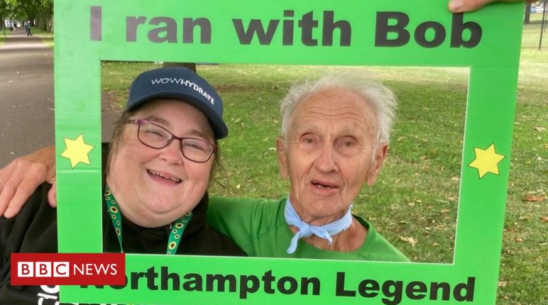 Parkrun: Northampton runner, 88, completes 400th event