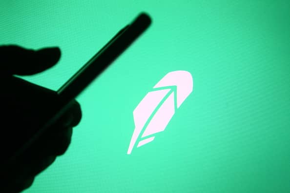 Robinhood valued at $32 billion after selling shares in IPO at $38 per share, source says