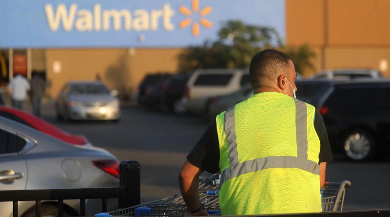 Walmart announces plan to pay 100% of college tuition and books for its associates