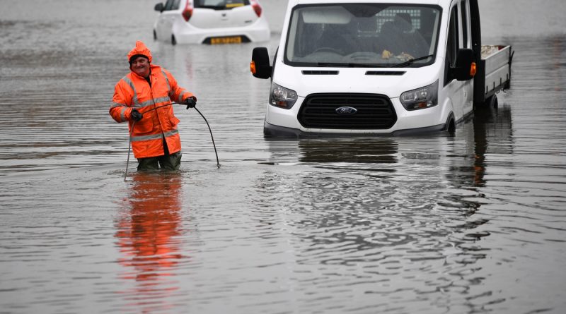 Flash floods will cover UK this weekend with storms dropping 4 inches of rain