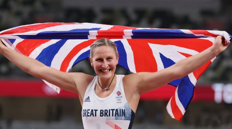Holly Bradshaw wins Team GB's first ever Olympic pole vault medal