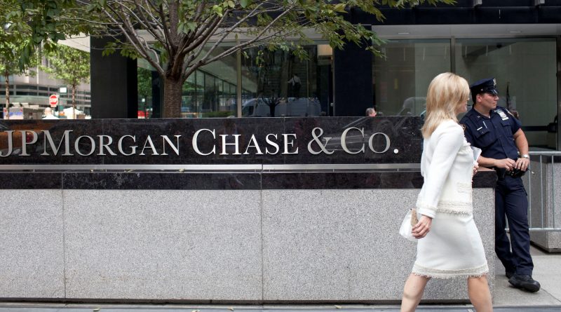 JPMorgan's new health business makes inaugural investment in start-up Vera Whole Health
