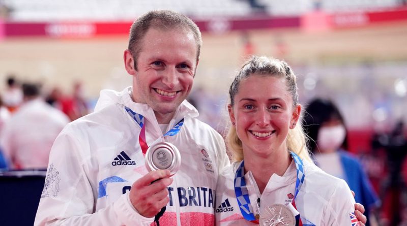 Jason Kenny and wife Laura Kenny show off their latest gongs