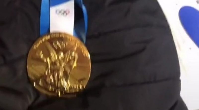 Traveller accidentally steals athlete's gold medal from Tokyo 2020 Olympics