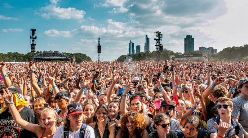 With delta, is it even safe to go to music festivals or outdoor concerts? Here's what experts say