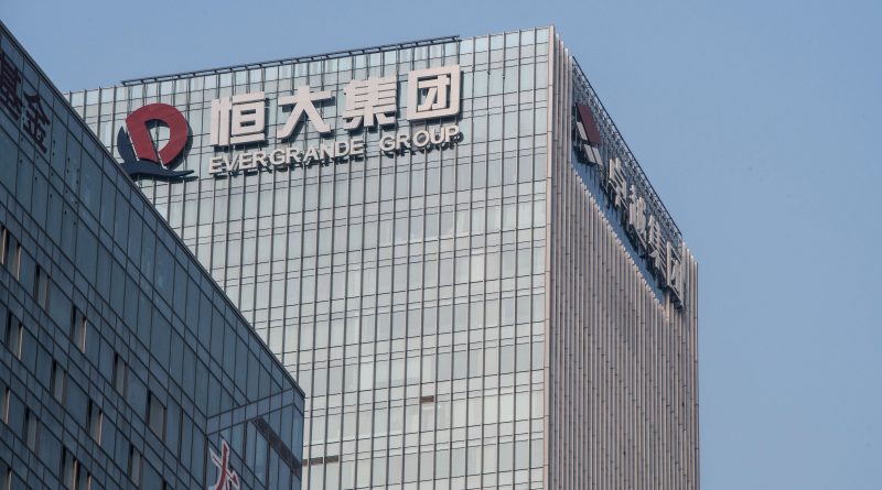 China Evergrande shares briefly plunge more than 10%, after $2.6 billion asset sale falls through