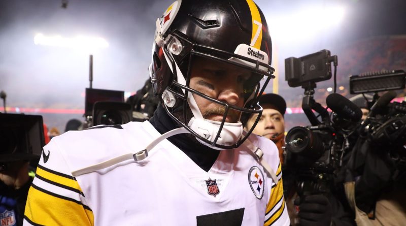 Pittsburgh Steelers 21-42 Kansas City Chiefs: Patrick Mahomes throws five touchdowns in rout of Ben Roethlisberger's Steelers