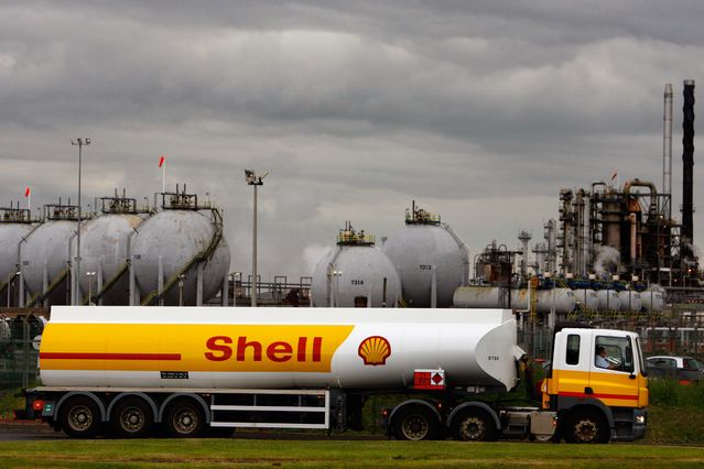 Royal Dutch Shell Trades at a Significant Discount to U.S. Peers. The Stock Is One of Barron's Top Picks for 2022.