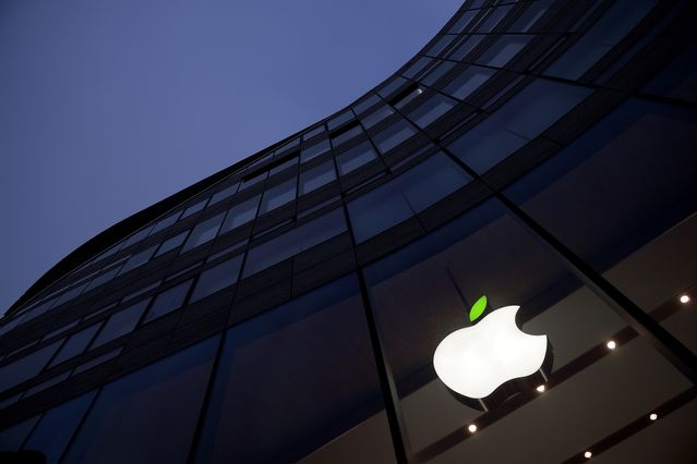 Apple and Microsoft Tumble as Russia's Attack on Ukraine Leads to Selloff of Big Tech