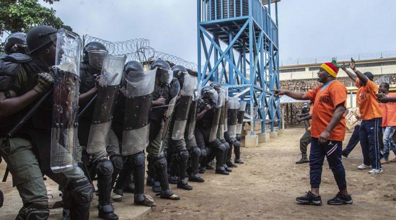A simulation exercise on the management of a riot by inmates takes place in Ngaragba Prison in the Central African Republic.