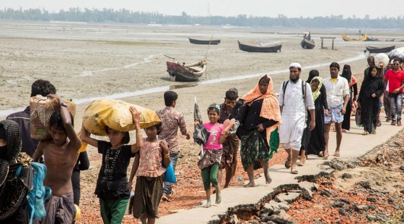 Taking only what they can carry, thousands of Rohingyas flee the violence in Myanmar’s northern Rakhine State and seek shelter in the Bangladeshi border district of Cox’s Bazar.
